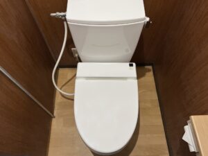 中古住宅のトイレ