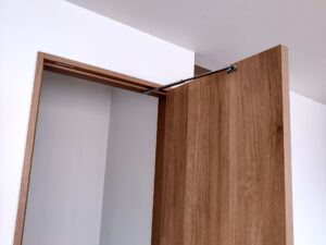 ドアと枠