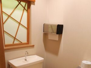 トイレのfix窓
