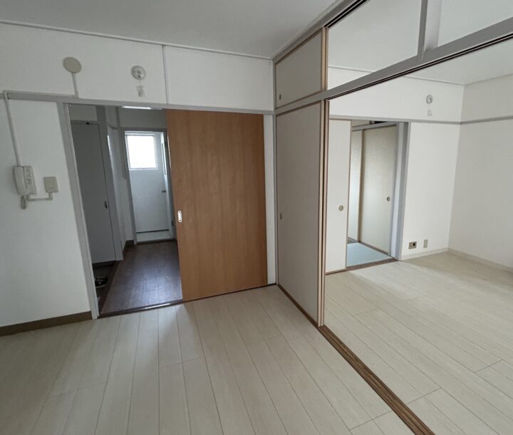 市営住宅のクロス